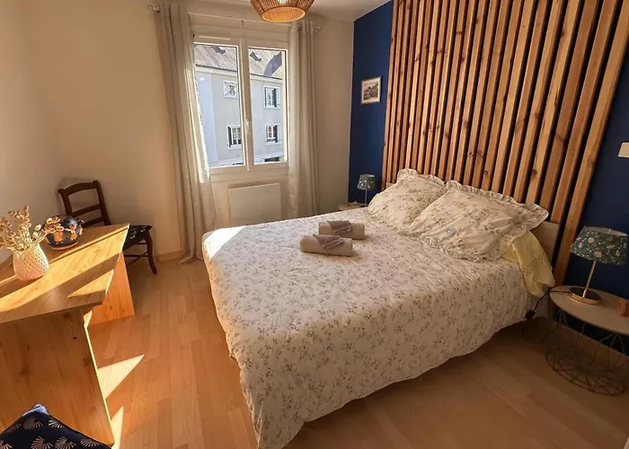 Maison Renovee Proche Vichy : 3 Chambres, Cour Fermee, Tout Inclus, Ideal Curistes Et Activites Naturelles - Fr-1-489-481